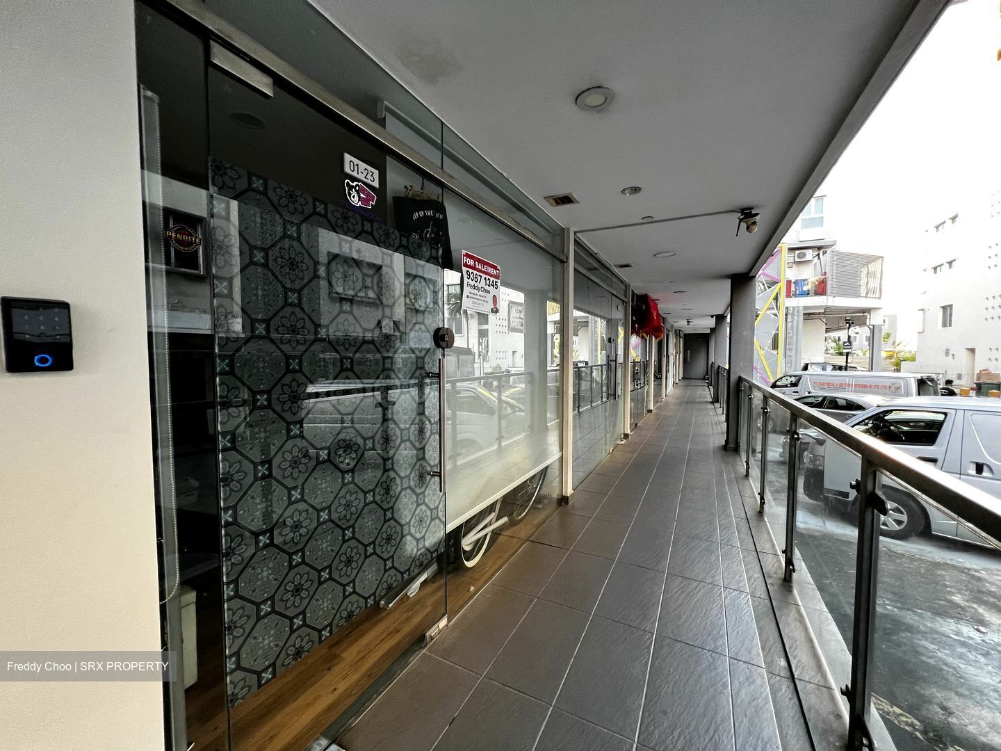 Le Regal (D14), Retail #455217881